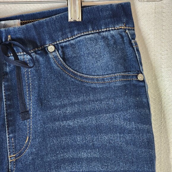 Just Be Dark Wash Drawstring Waist Stretch Denim Shorts with Cuff Detail Size S - Picture 6 of 16